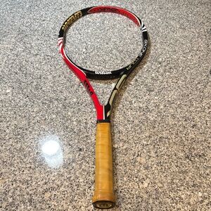 Wilson BLX Six One Tour 90 - Roger Federar Racket.